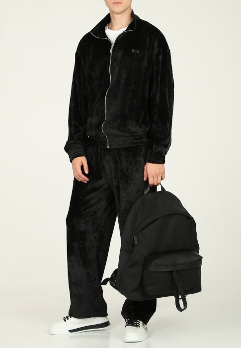 костюм  из проверенных материалов спереди