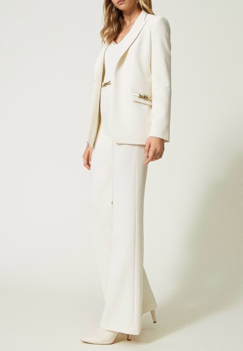 костюм  от бренда twinset milano вид слева