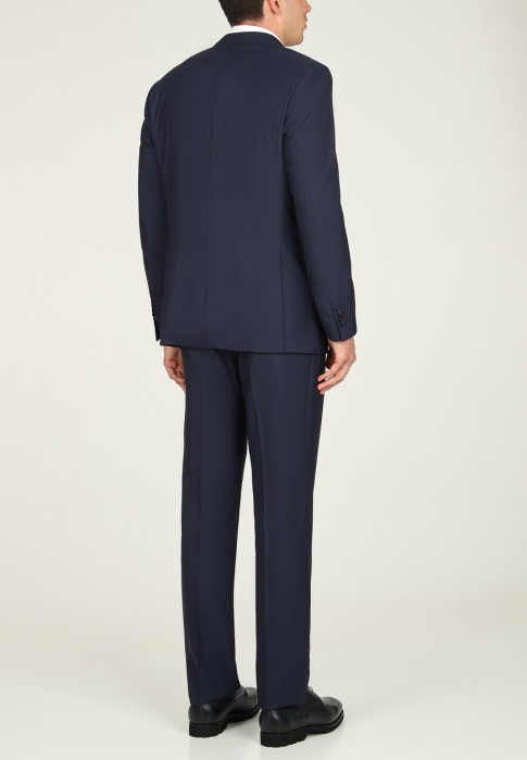 костюм  от бренда corneliani вид слева