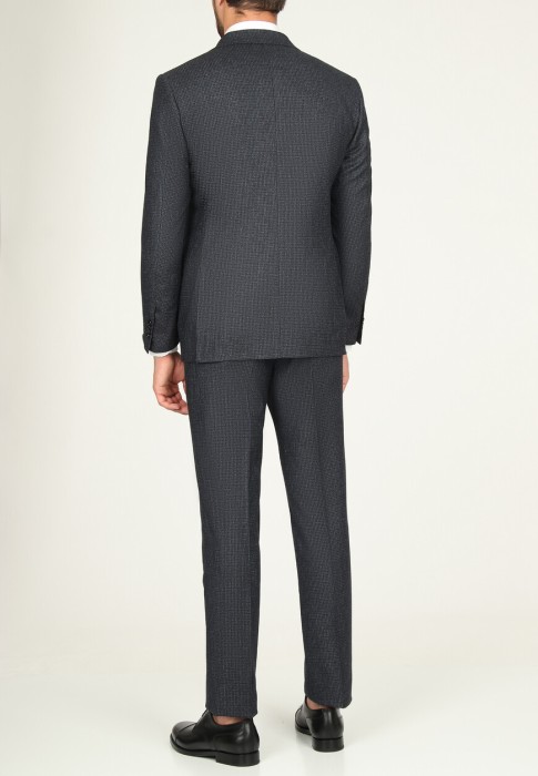костюм  от бренда corneliani вид слева