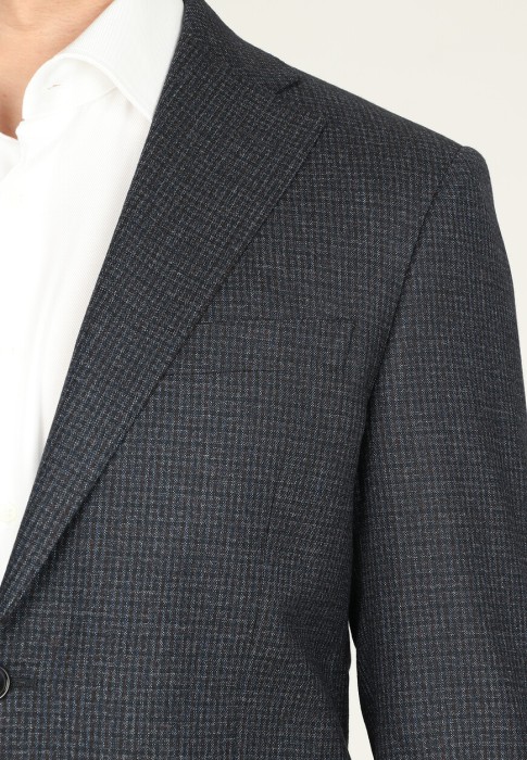 костюм  из италии вид сбоку