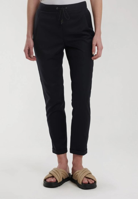 костюм  из проверенных материалов спереди