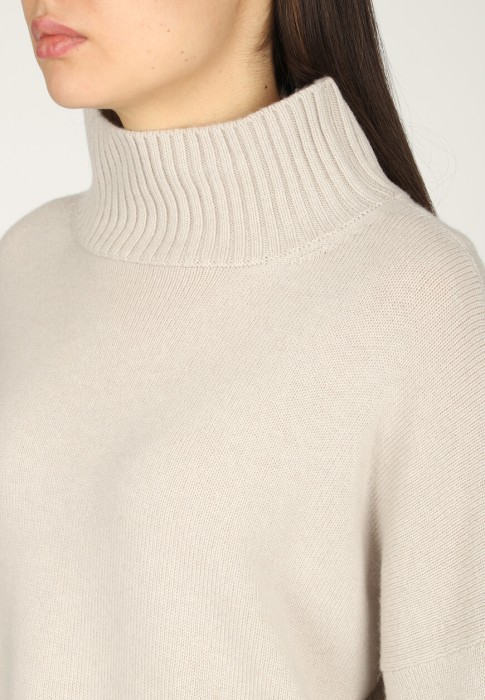 Продукция для женщин фото