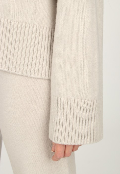 костюм  для взрослого возраста с изнаночной стороны