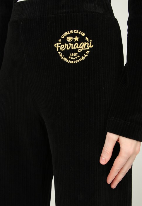 Продукция для женщин фото