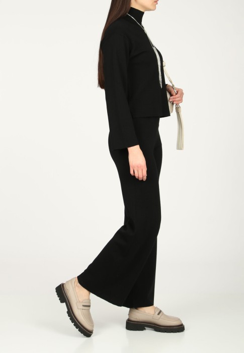 костюм  из проверенных материалов спереди