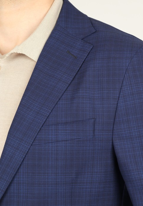 костюм  из италии вид сбоку