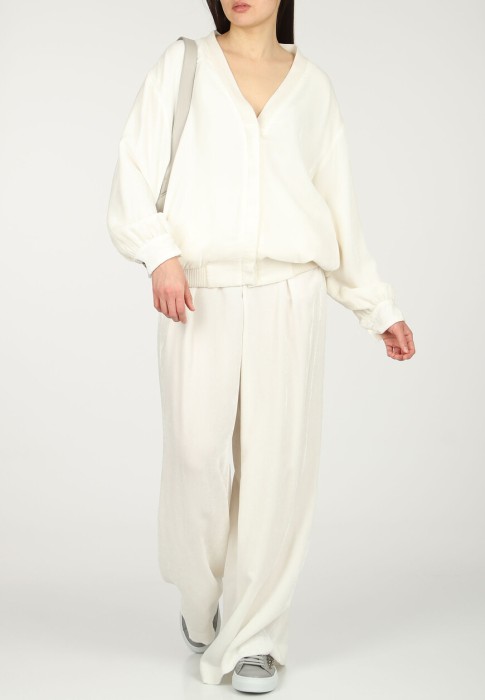 костюм  из италии вид сбоку