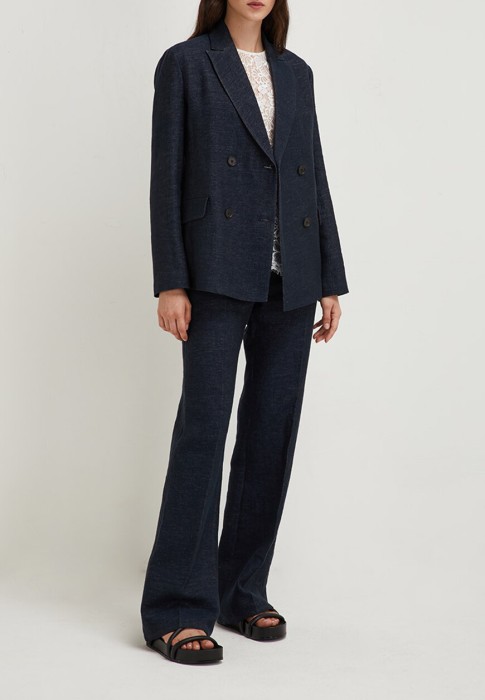 костюм  от бренда antonelli firenze вид слева