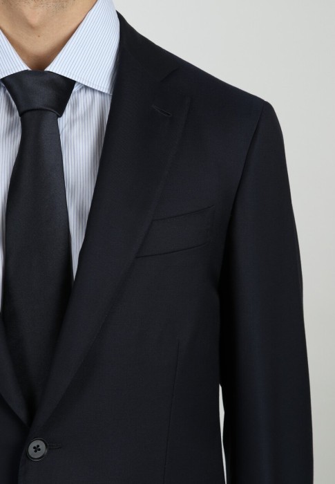 костюм  из проверенных материалов спереди