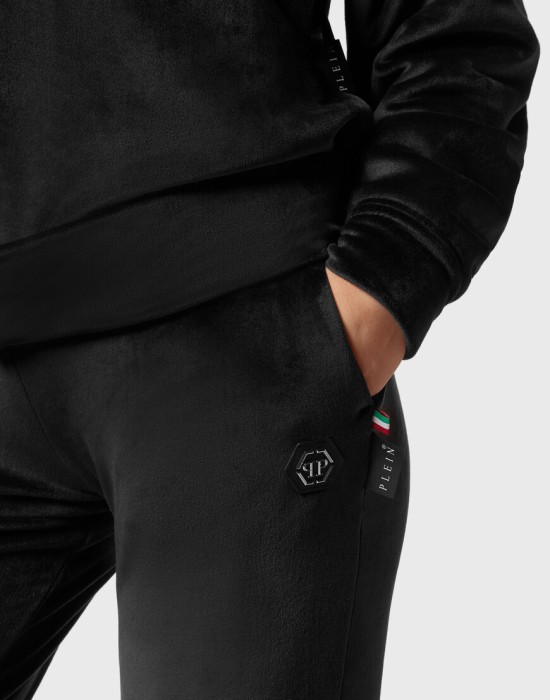 костюм  из проверенных материалов спереди