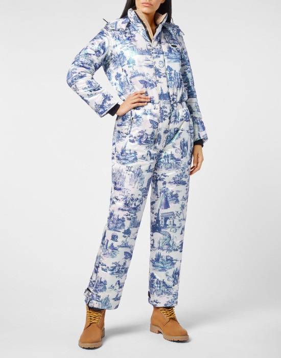 костюм  по цене 177650 руб вид справа