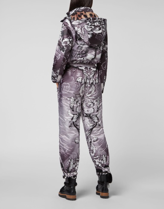 костюм  из америки вид сбоку