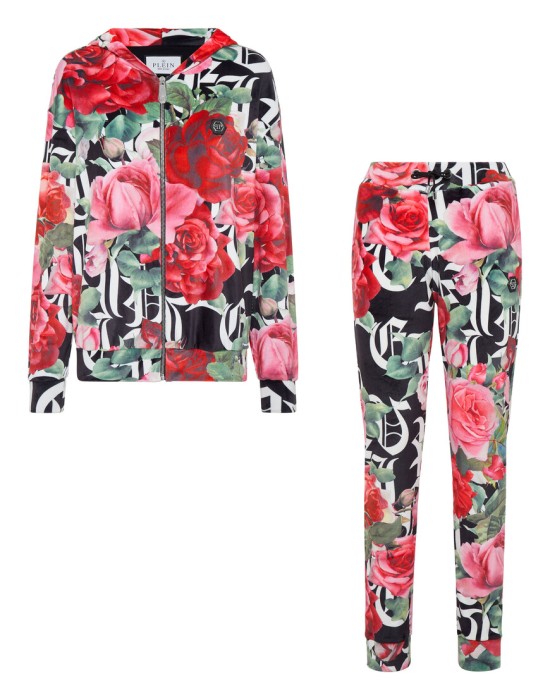 костюм  по цене 66476 руб вид справа