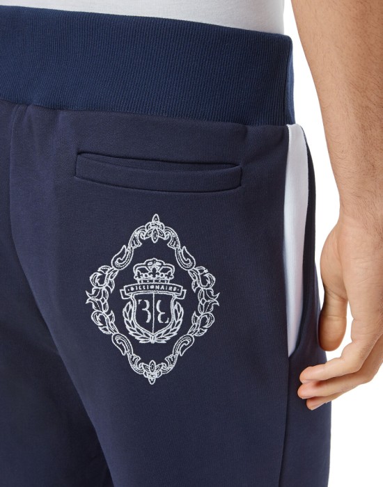 костюм  из италии вид сбоку