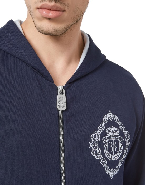 Товар синего цвета с внутренней стороны