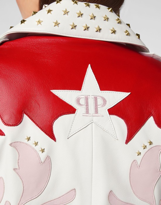 Товар белого цвета с внутренней стороны