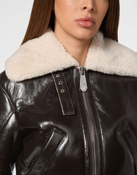 кожаная куртка  из проверенных материалов спереди