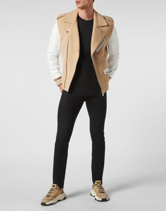 кожаная куртка  по цене 94962 руб вид справа