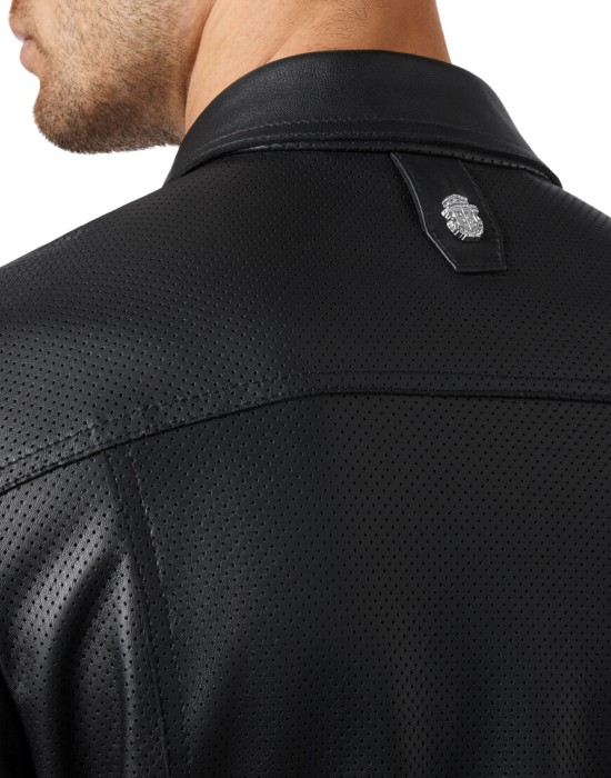 кожаная куртка  из проверенных материалов спереди