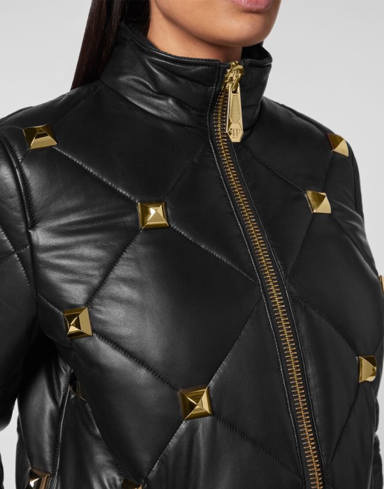 кожаная куртка  из проверенных материалов спереди