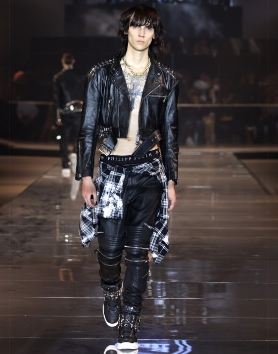 кожаная куртка  универсального стиля с лицевой стороны