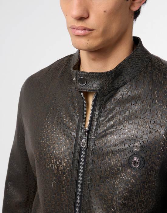 кожаная куртка  из проверенных материалов спереди