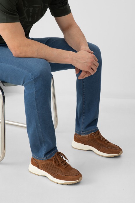 кроссовки  модель laser z running по цене 57600 руб вид справа