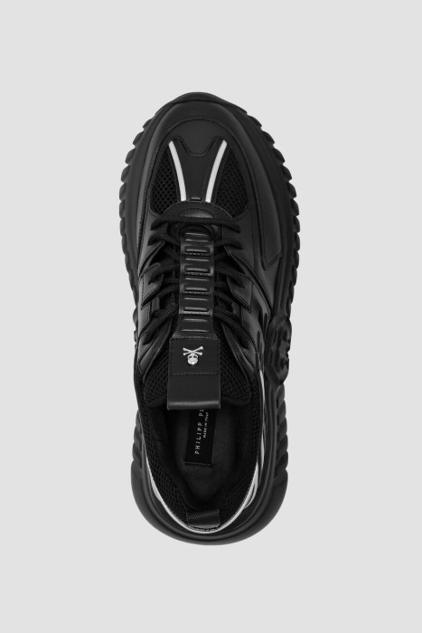 Товар черного цвета с внутренней стороны