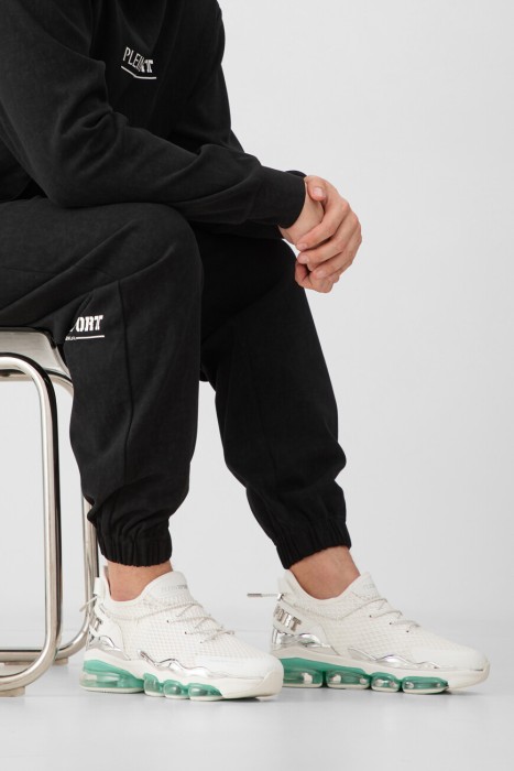 кроссовки  модель thunder force genx 01: runner edition от бренда plein sport вид слева