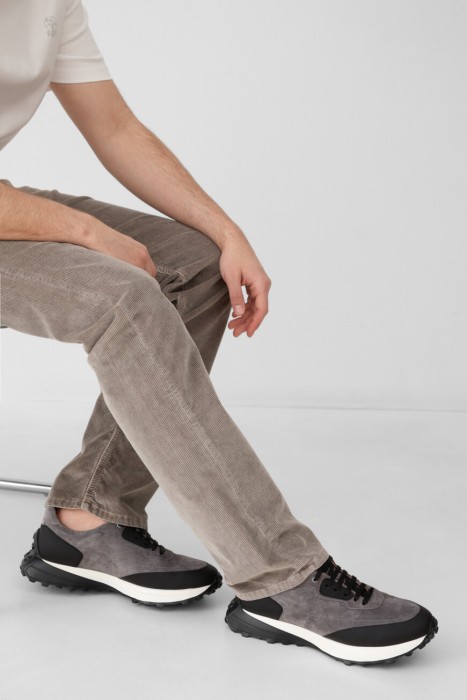 кроссовки  от бренда emiliano zapata вид слева