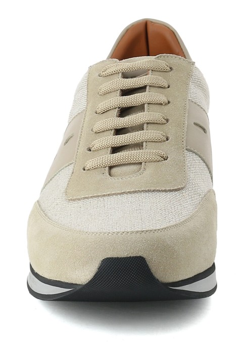 кроссовки  из проверенных материалов спереди