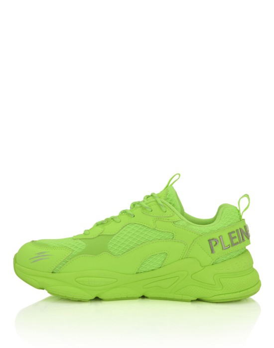 кроссовки  на сезон этого года фотография