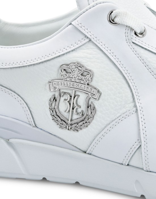 кроссовки  по цене 29848 руб вид справа