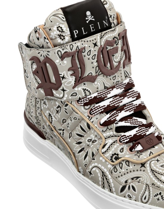 кроссовки  из америки вид сбоку