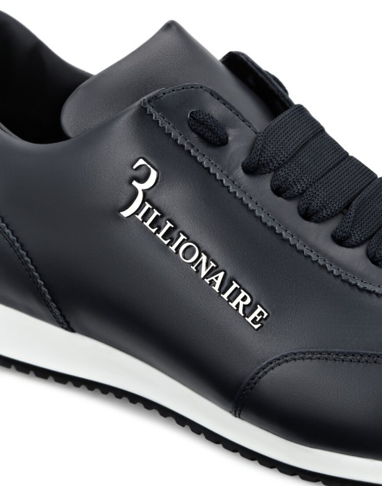 кроссовки  по цене 28530 руб вид справа