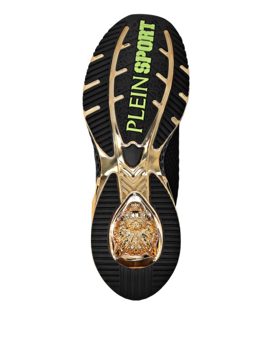 Товар черного цвета с внутренней стороны