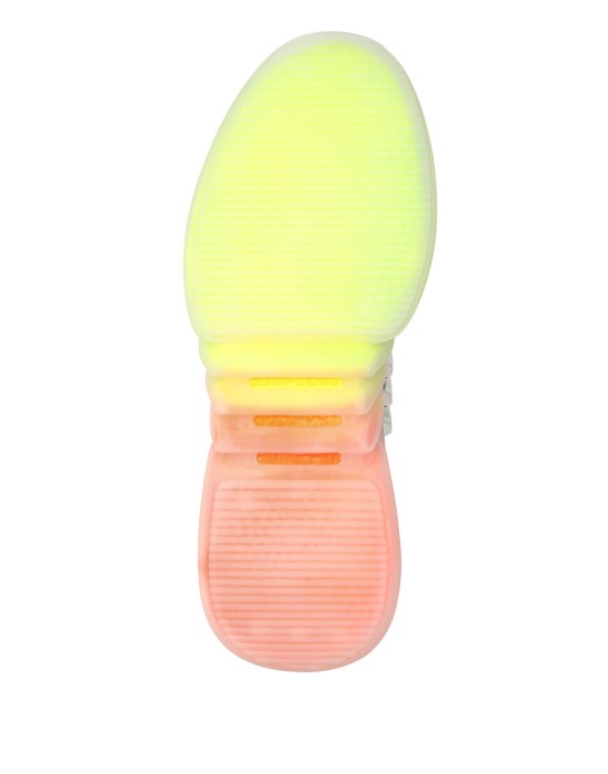 кроссовки  по цене 17760 руб вид справа