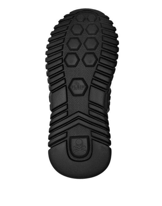 кроссовки  по цене 22522 руб вид справа