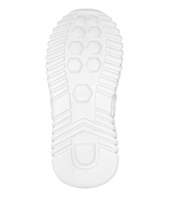 кроссовки  по цене 22522 руб вид справа