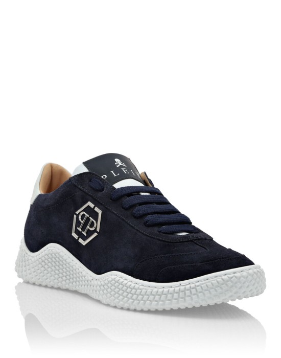 кроссовки  от бренда philipp plein вид слева