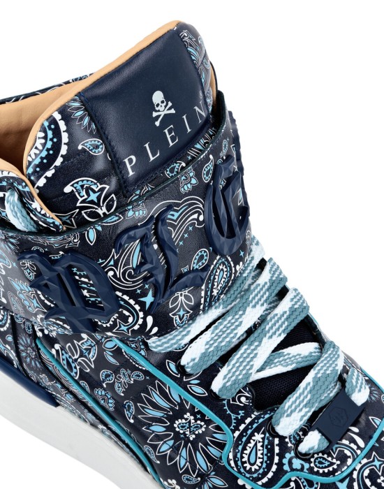 кроссовки  из америки вид сбоку