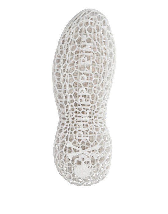 кроссовки  по цене 73644 руб вид справа