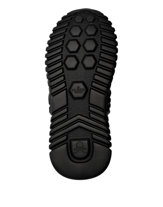 кроссовки  по цене 34692 руб вид справа