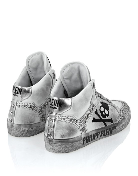 кроссовки  классического стиля с лицевой стороны