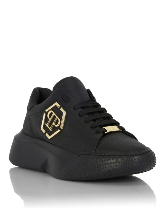 кроссовки  по цене 33076 руб вид справа