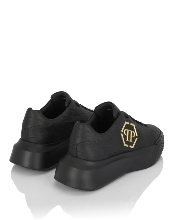 кроссовки  для взрослого возраста с изнаночной стороны