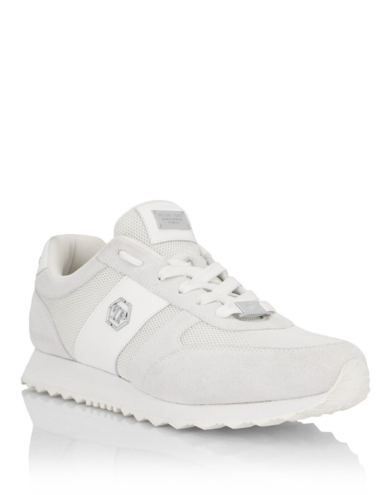 кроссовки  по цене 26745 руб вид справа