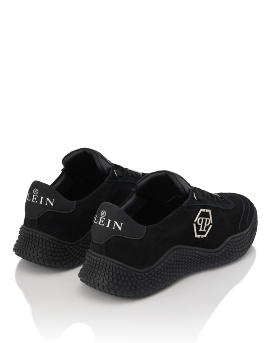 кроссовки  для взрослого возраста с изнаночной стороны