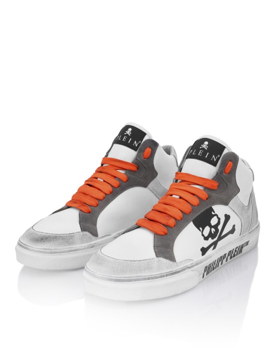 кроссовки  классического стиля с лицевой стороны